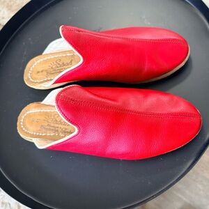 Sabah Felli Red Baba
Excellent used condition